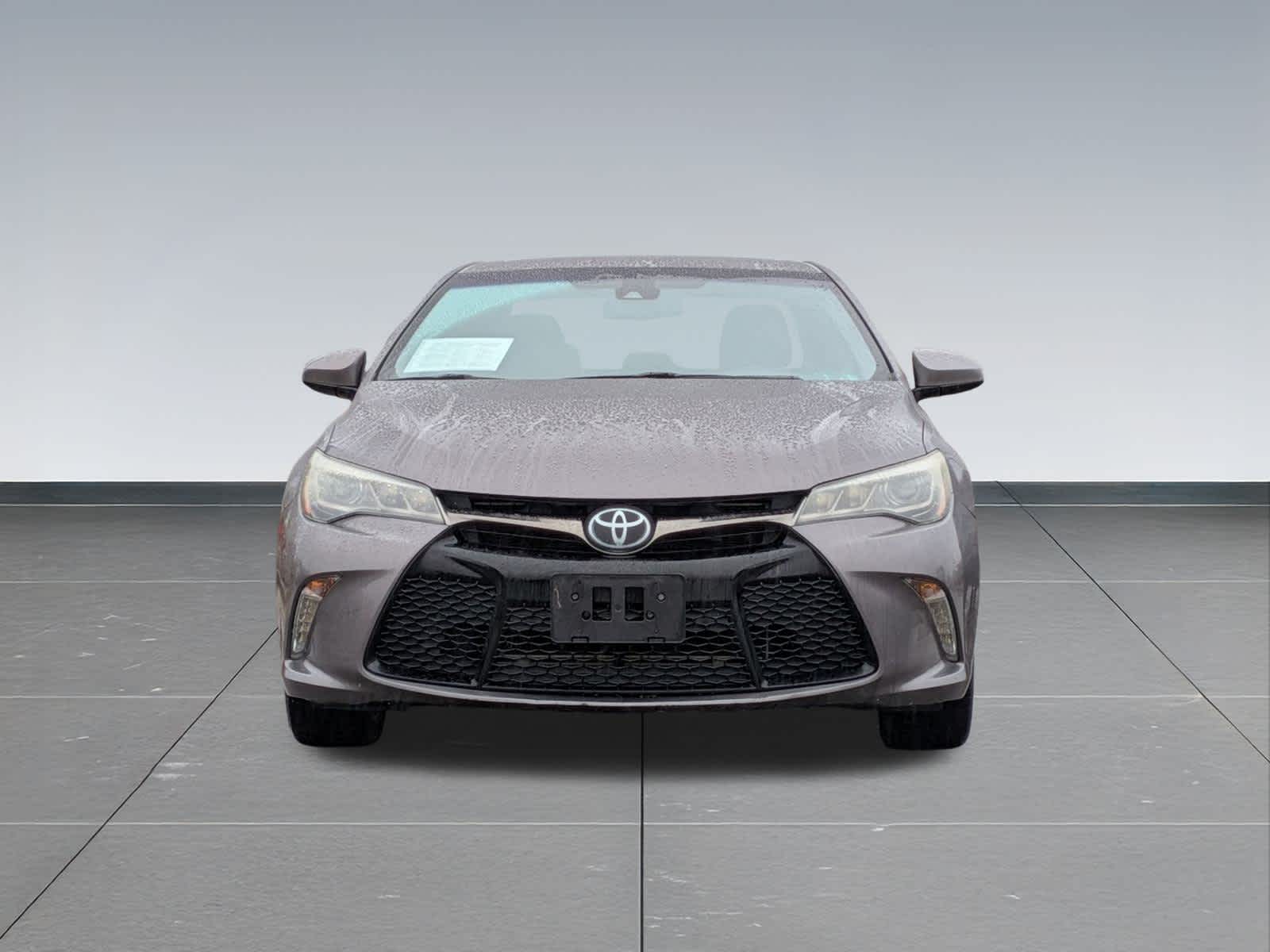 Thumbnail: 2015 Toyota Camry - 9