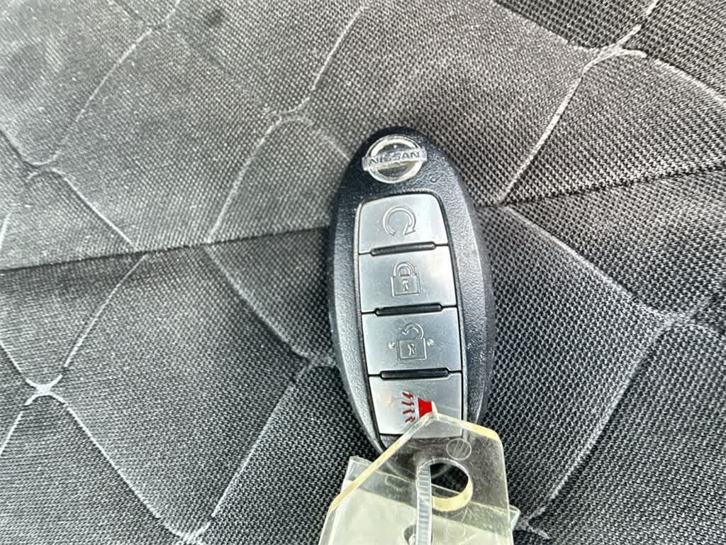 2018 Nissan Kicks SV 32