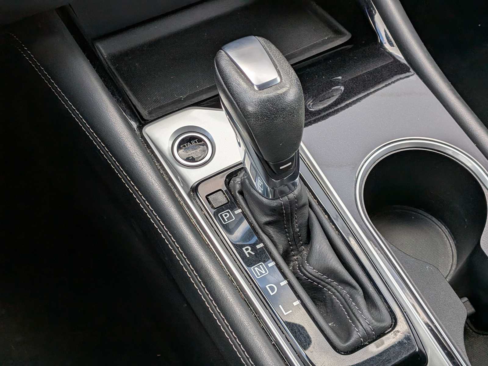 2020 Nissan Altima Platinum - Photo 30