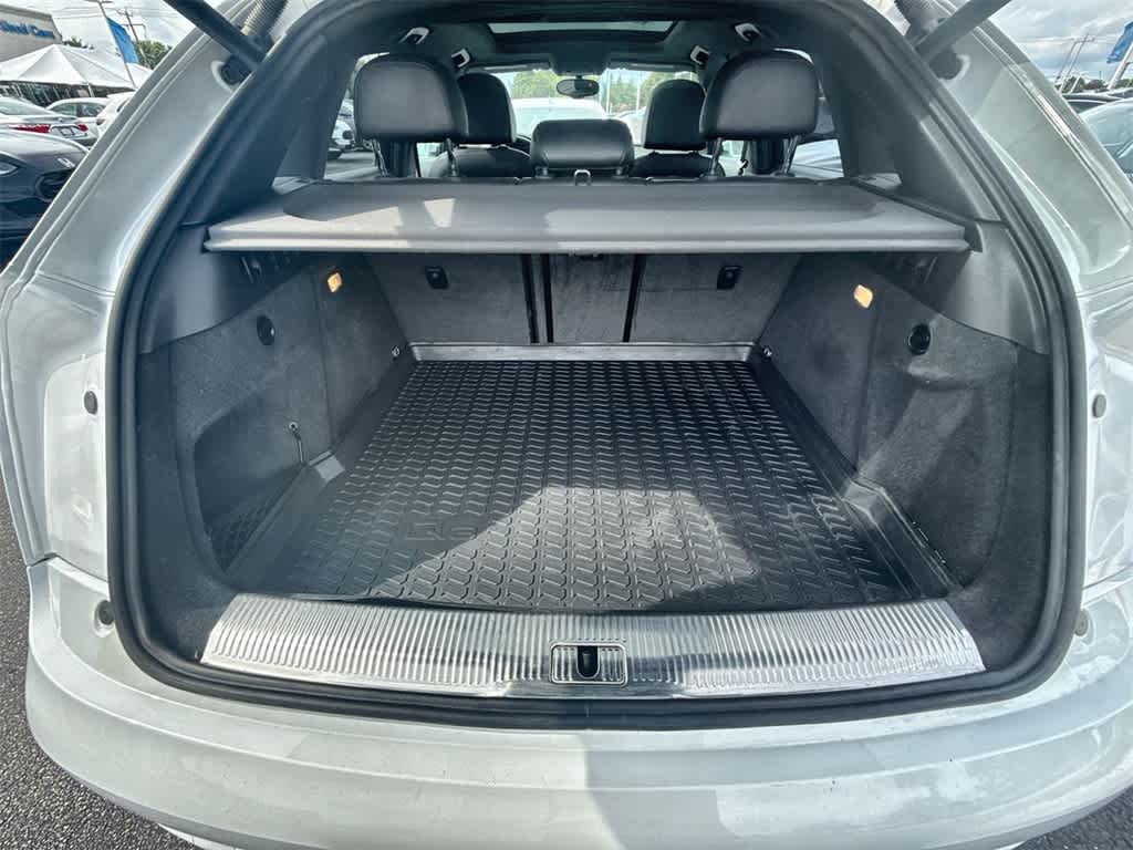Thumbnail: 2015 Audi Q3 - 34