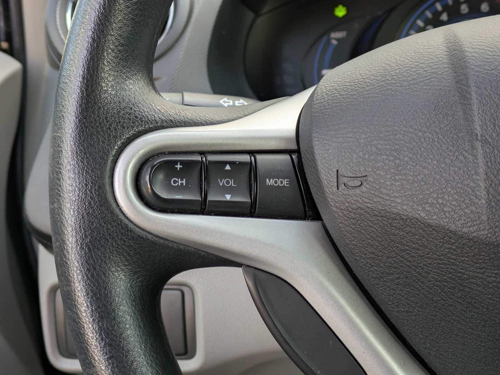 Thumbnail: 2013 Honda Insight - 21