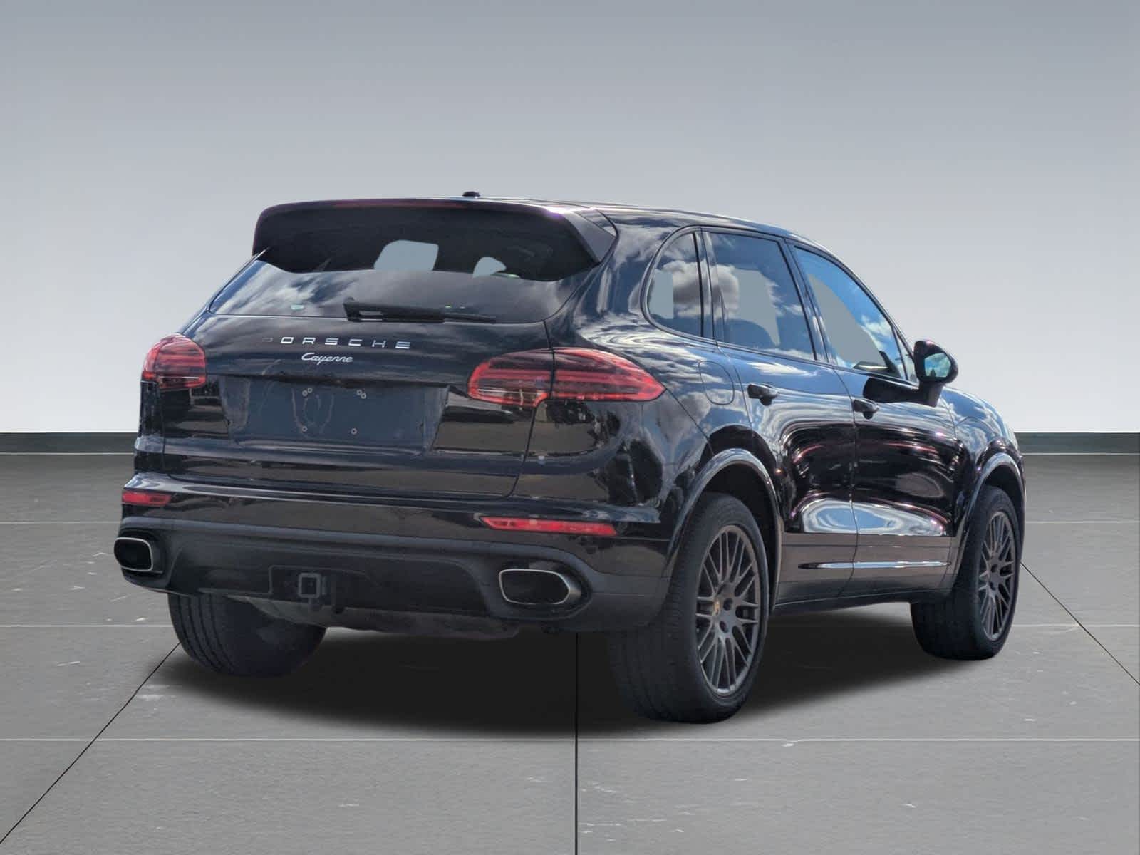 Thumbnail: 2017 Porsche Cayenne - 6