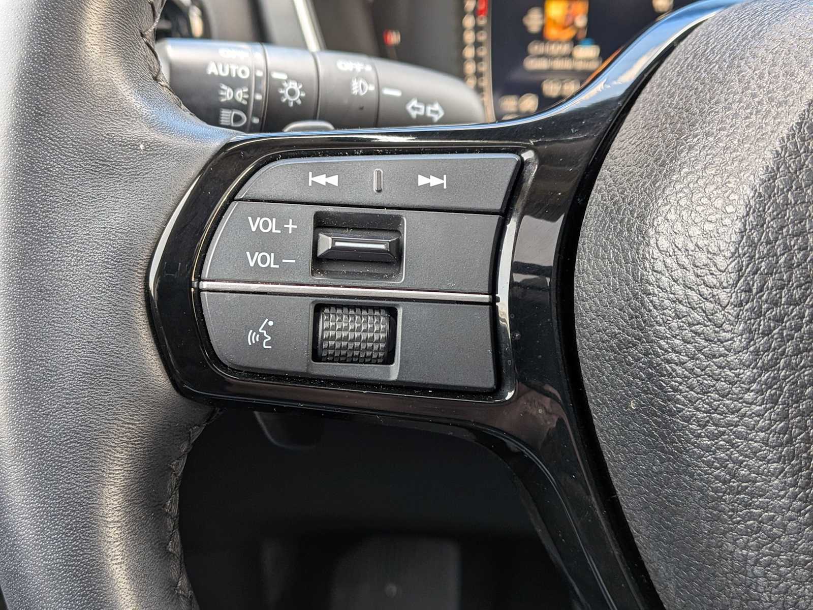 Thumbnail: 2023 Honda Pilot - 25