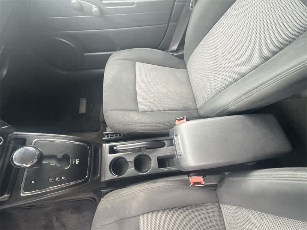 Thumbnail: 2014 Jeep Patriot - 26