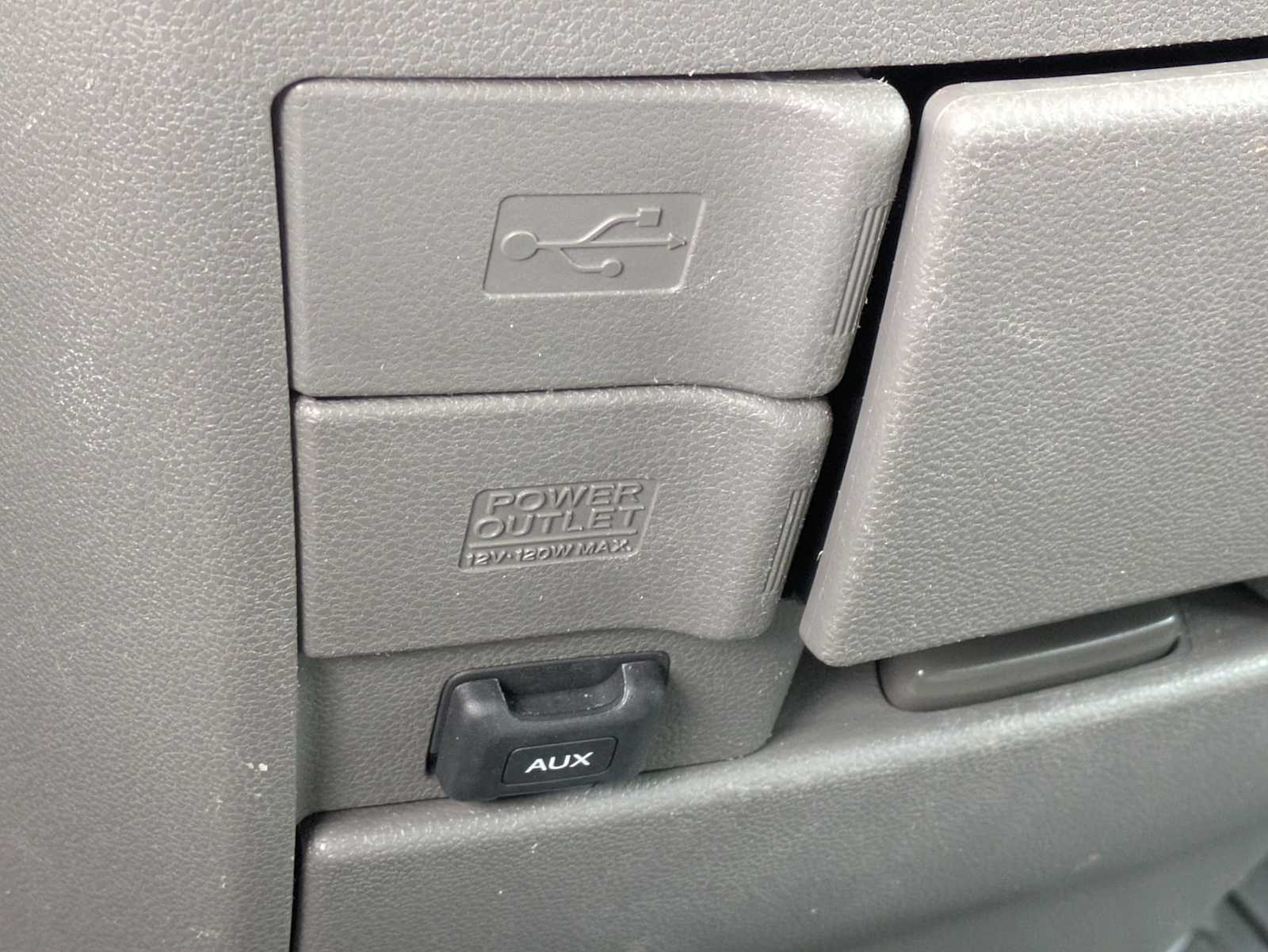 Thumbnail: 2014 Honda Odyssey - 31