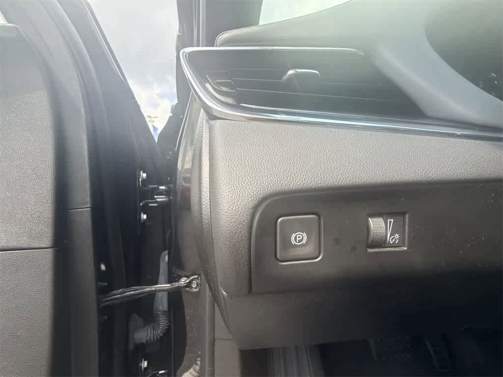 Thumbnail: 2023 Buick Enclave - 16