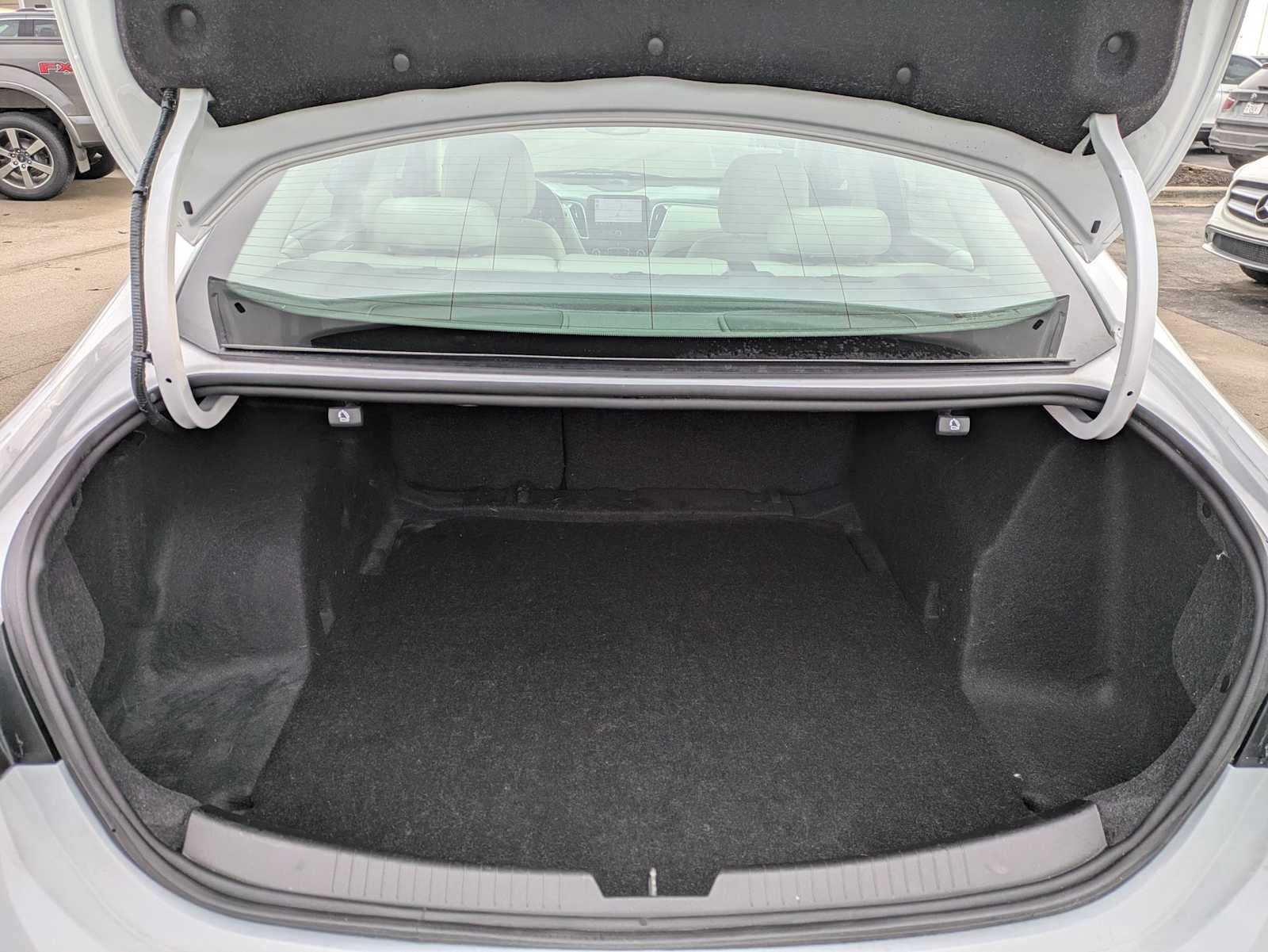 Thumbnail: 2024 Chevrolet Malibu - 33