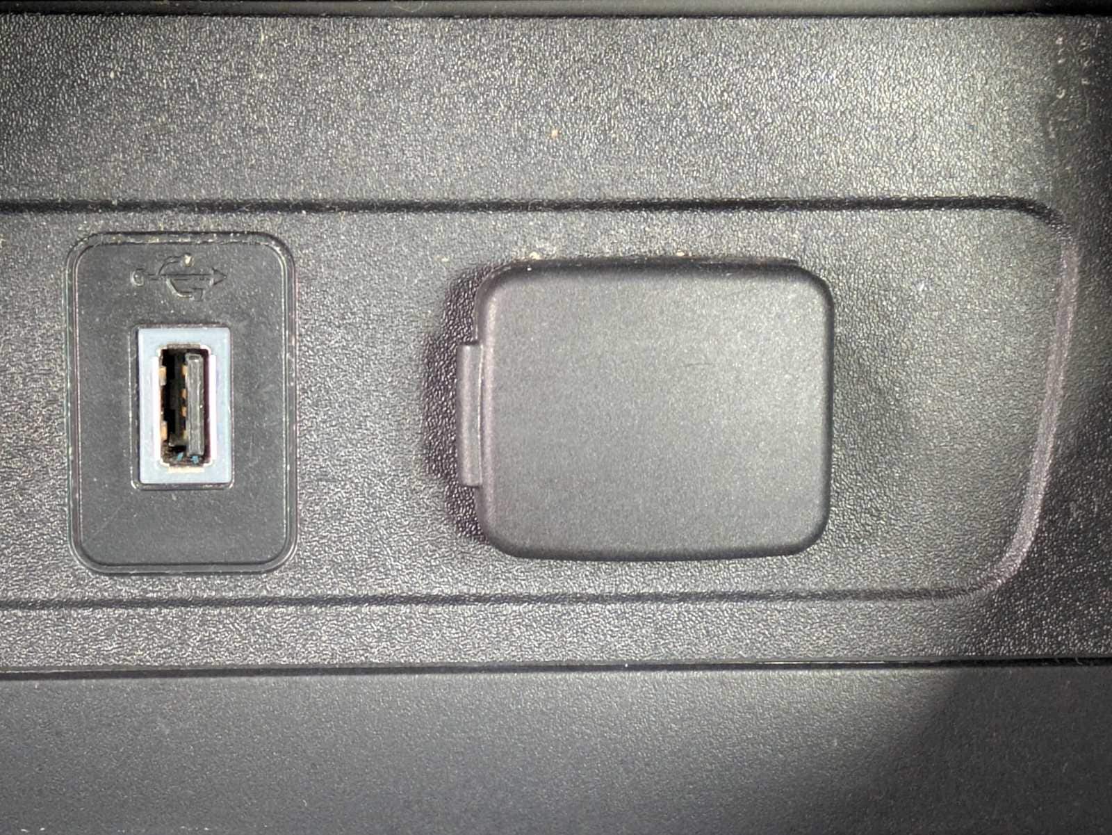 Thumbnail: 2017 Ford Escape - 26