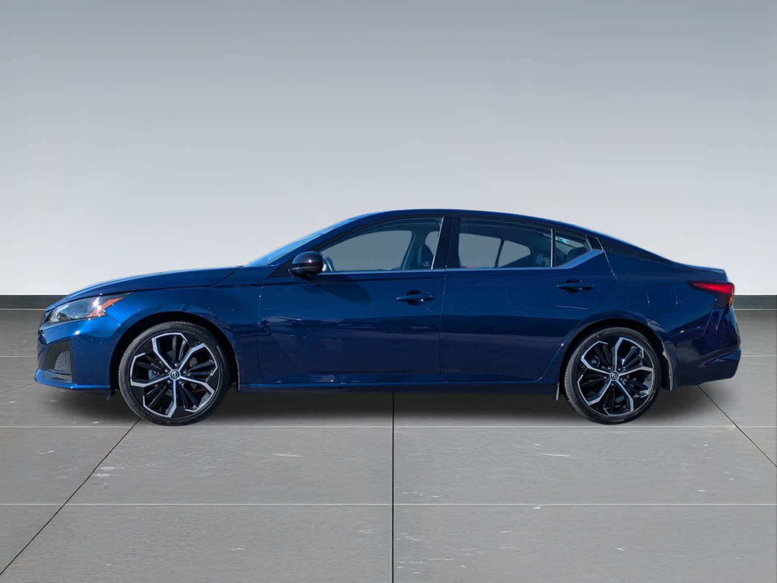 Thumbnail: 2024 Nissan Altima - 3