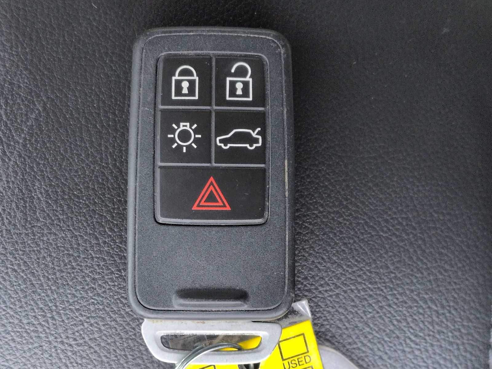 Thumbnail: 2017 Volvo S60 - 34