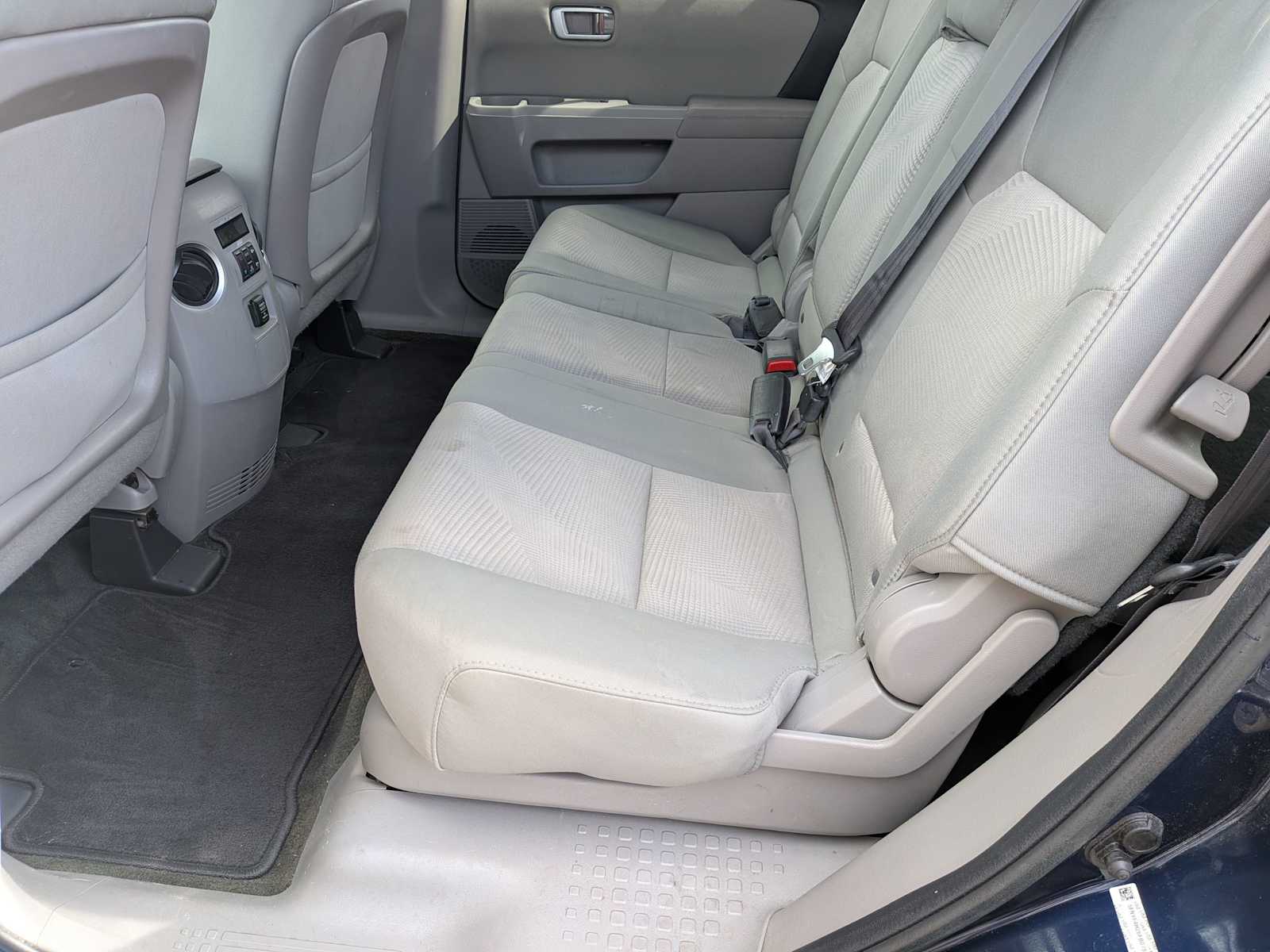 Thumbnail: 2015 Honda Pilot - 17