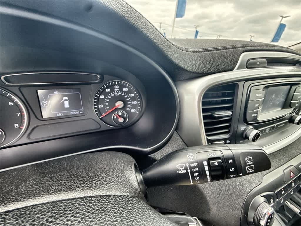 2016 Kia Sorento LX 24