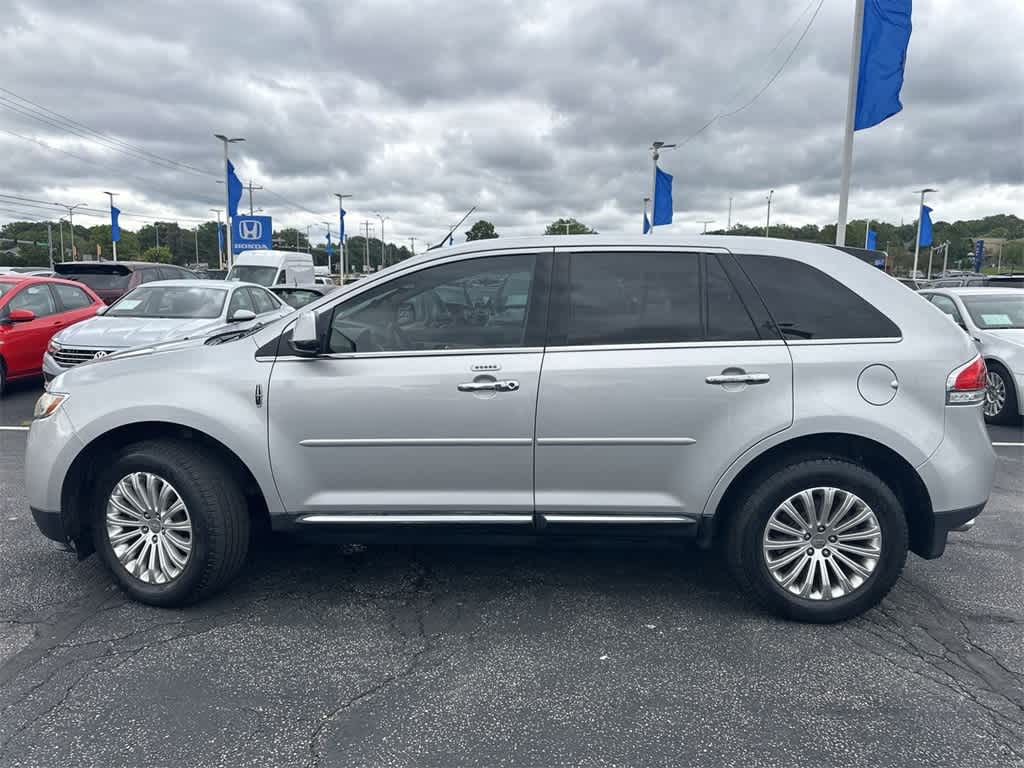 Used 2011 Lincoln MKX Base with VIN 2LMDJ6JK2BBJ03567 for sale in Waukesha, WI