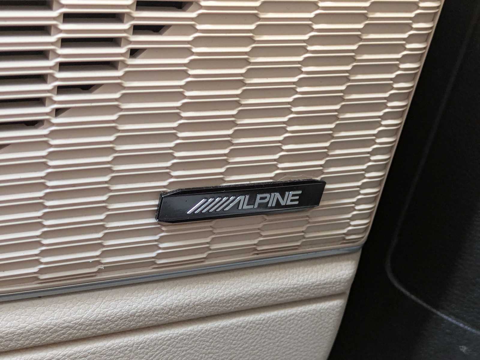 Thumbnail: 2021 Jeep Grand Cherokee L - 30