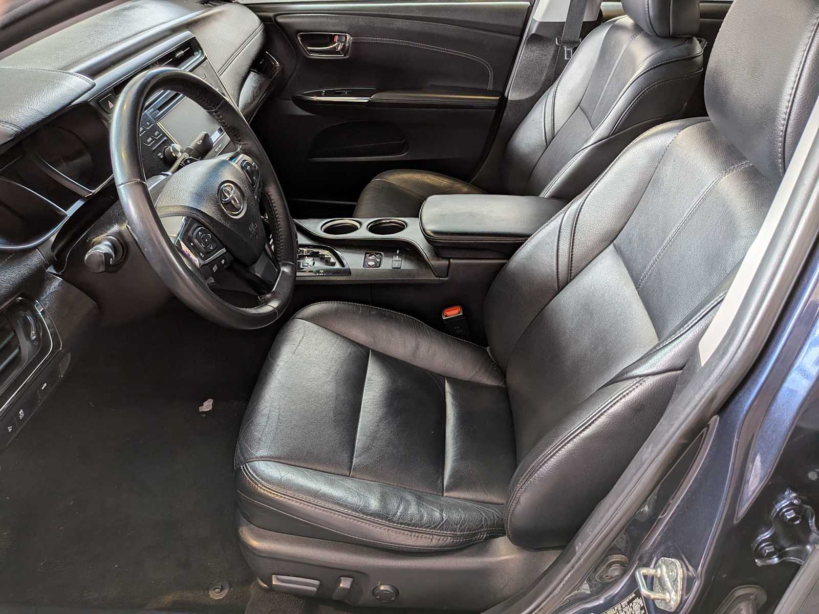 Thumbnail: 2018 Toyota Avalon - 14