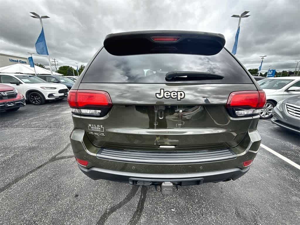 Thumbnail: 2016 Jeep Grand Cherokee - 12