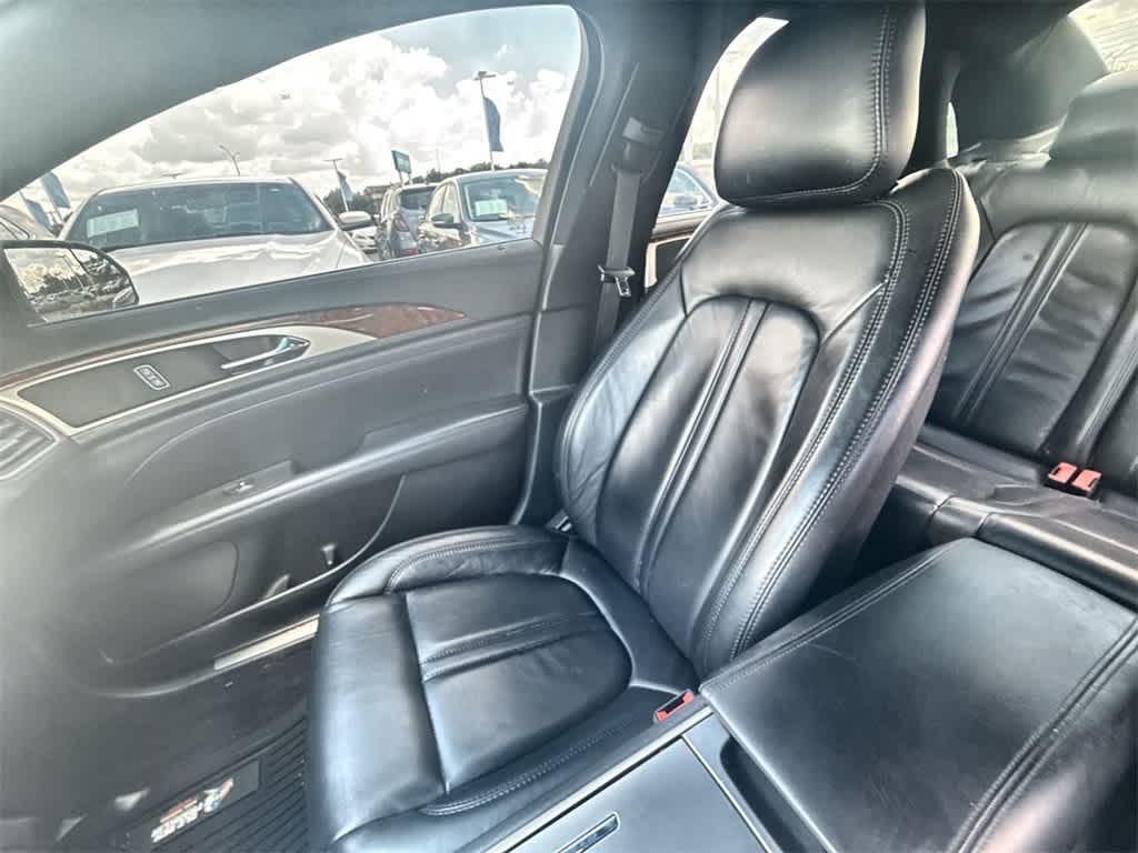 Thumbnail: 2017 Lincoln MKZ - 21