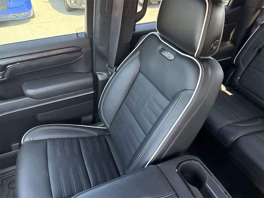 Thumbnail: 2023 GMC Sierra 1500 - 50