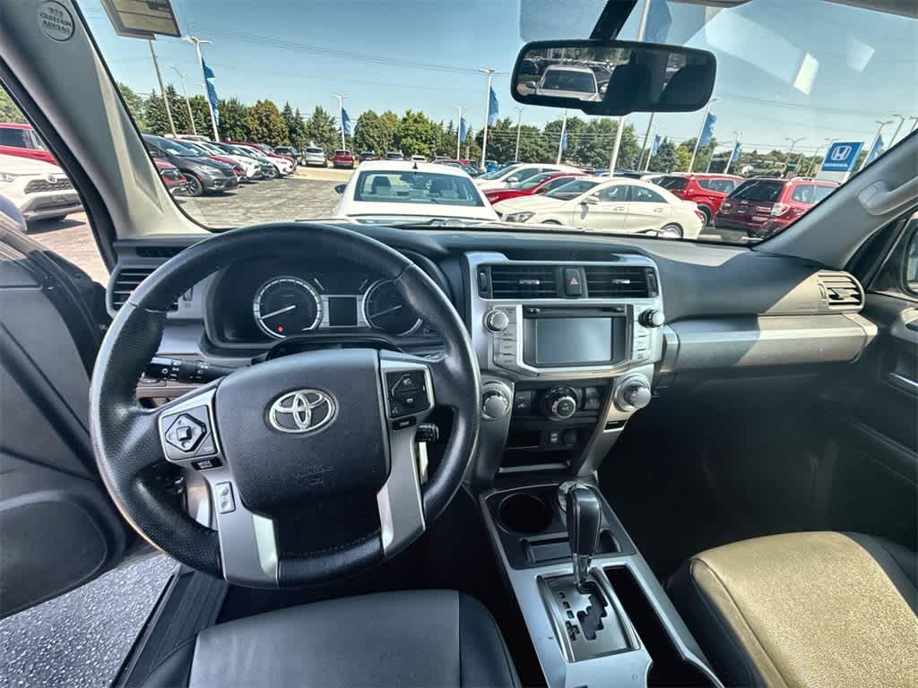 Thumbnail: 2019 Toyota 4Runner - 14