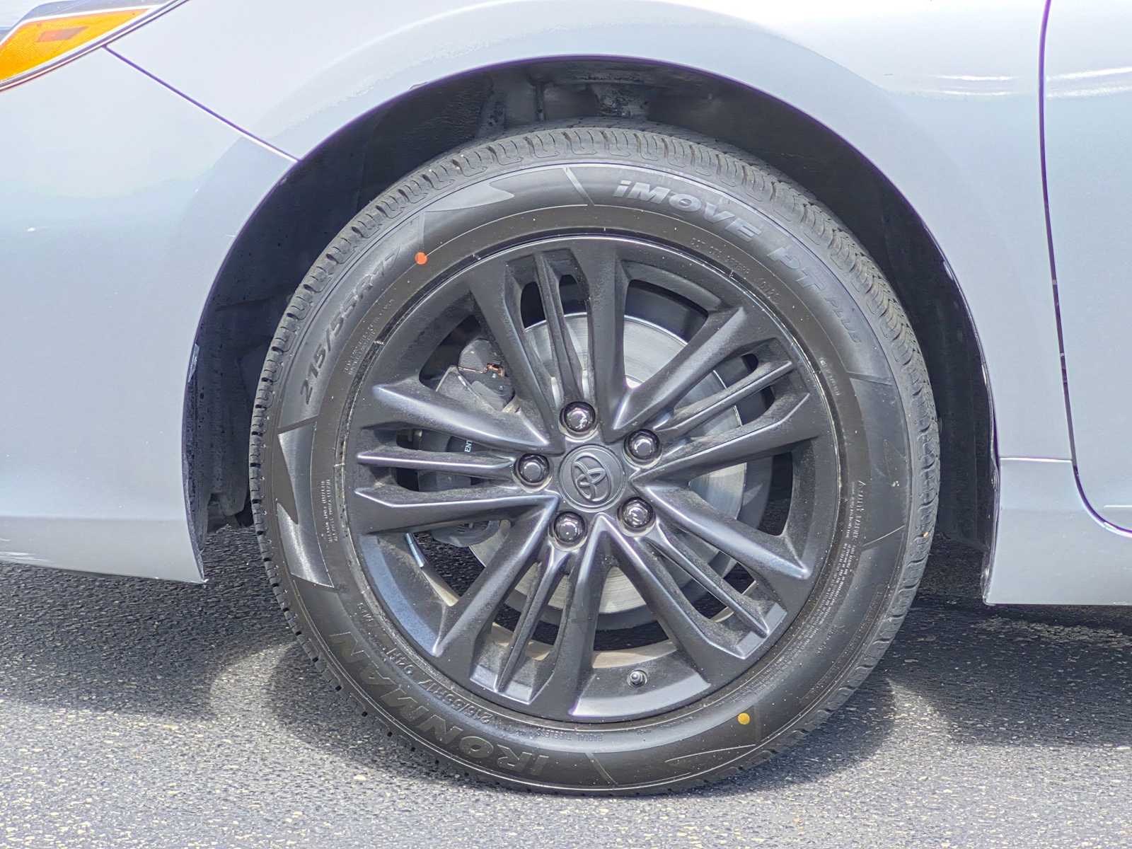 Thumbnail: 2017 Toyota Camry - 17
