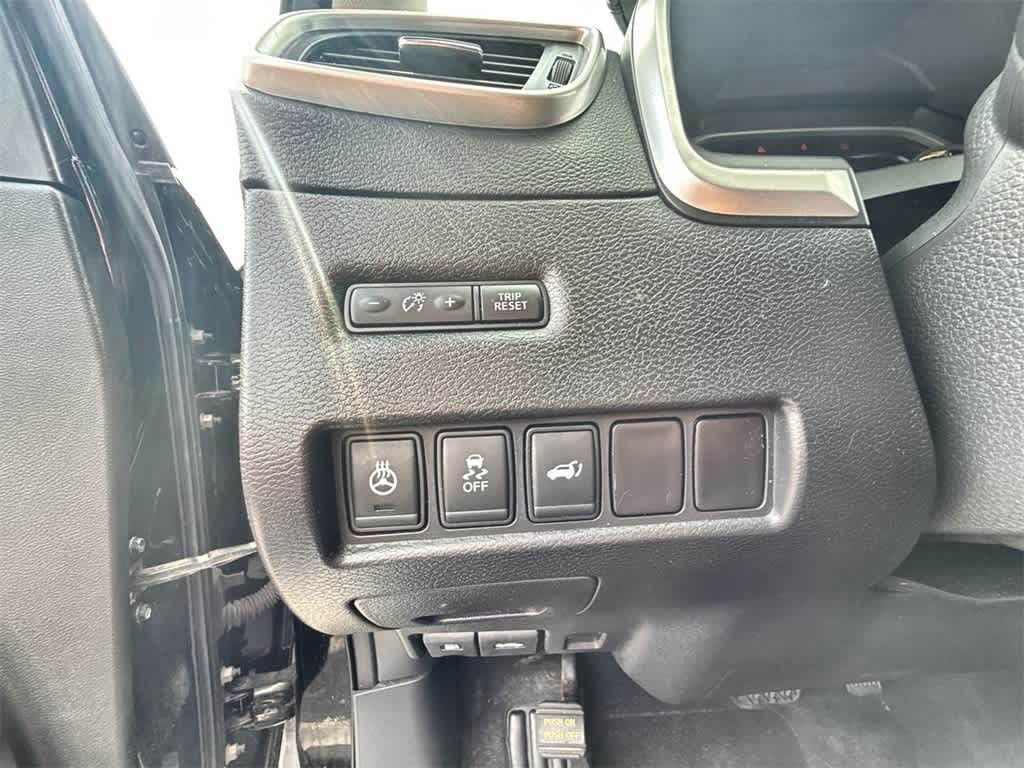 2016 Nissan Murano SV 16