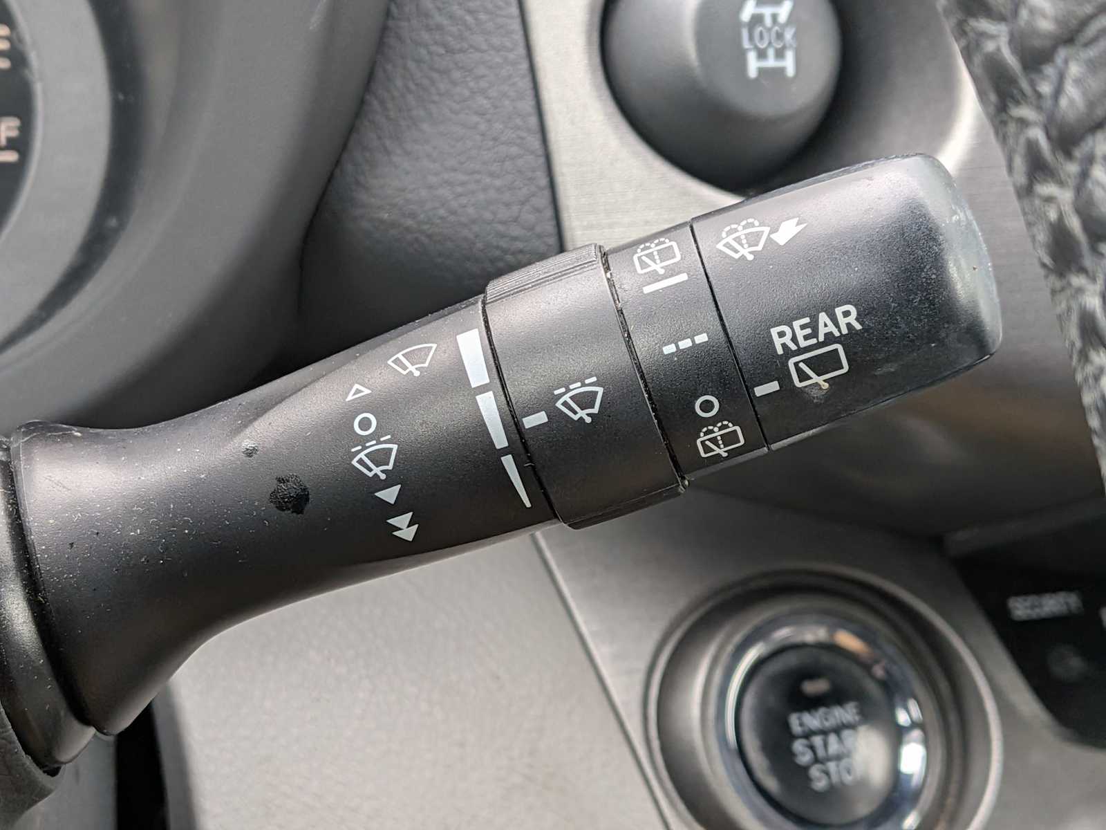 Thumbnail: 2011 Toyota RAV4 - 22