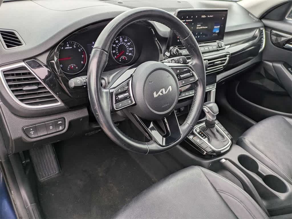 Thumbnail: 2023 Kia Seltos - 2