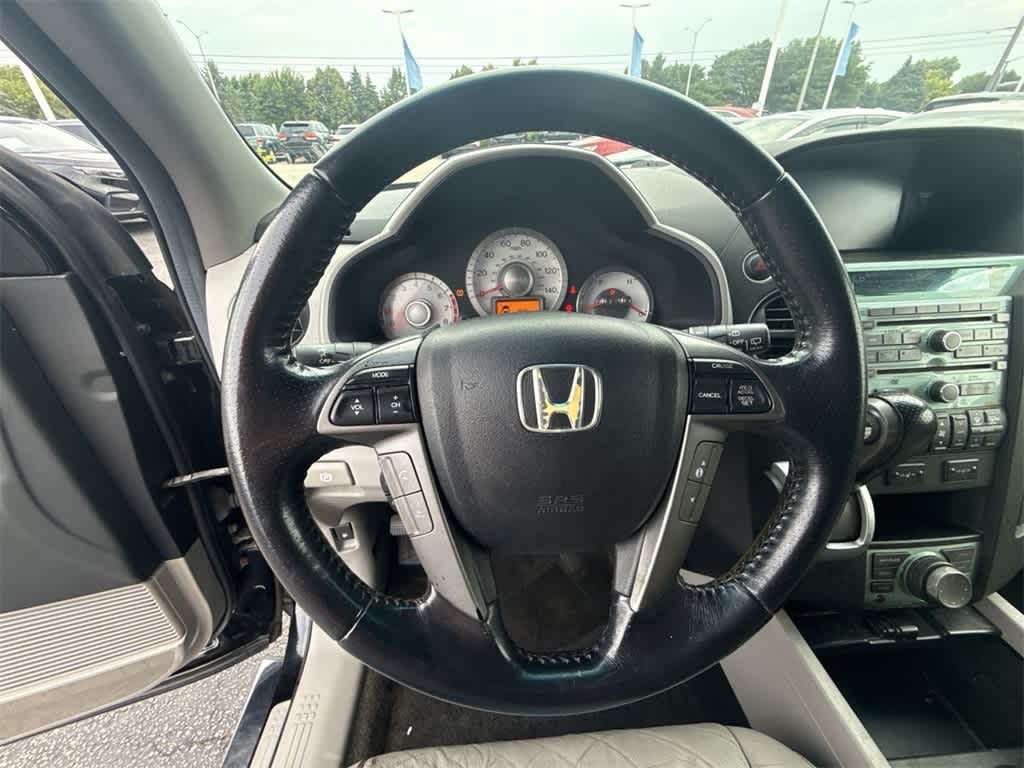 Thumbnail: 2011 Honda Pilot - 23