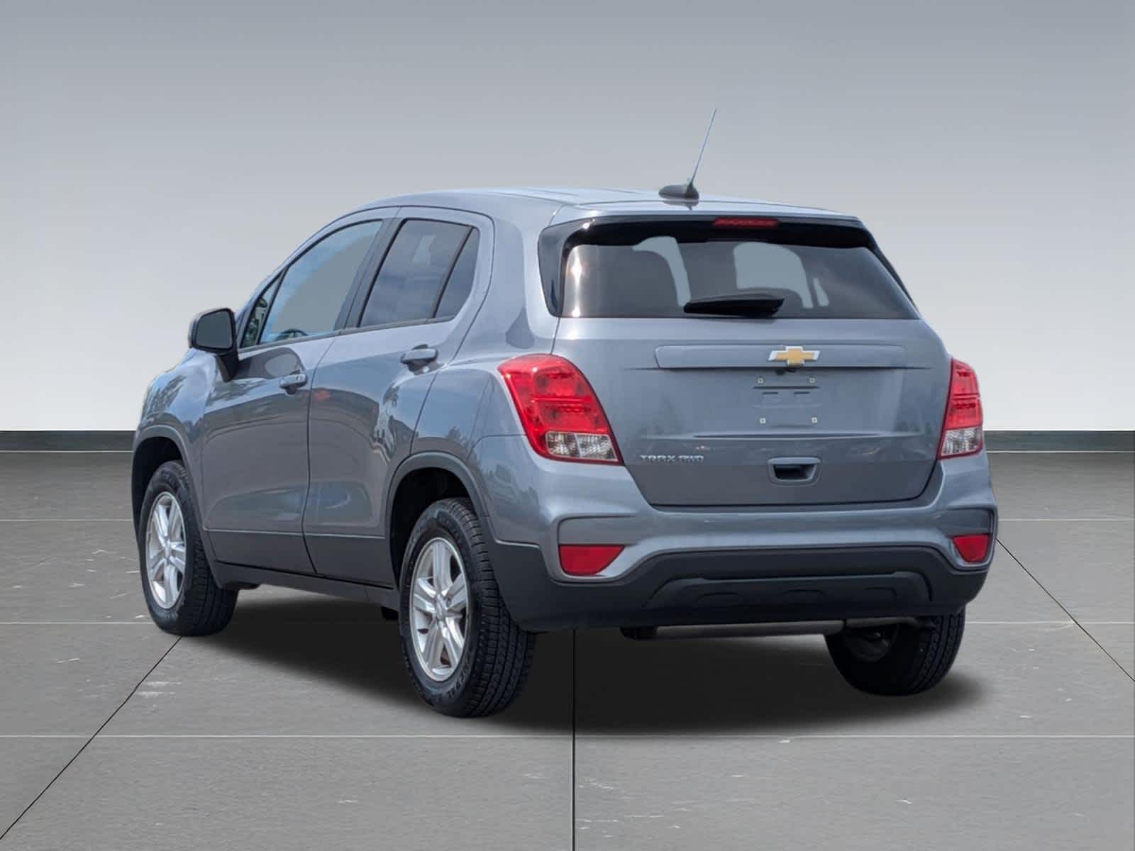 Thumbnail: 2020 Chevrolet Trax - 3