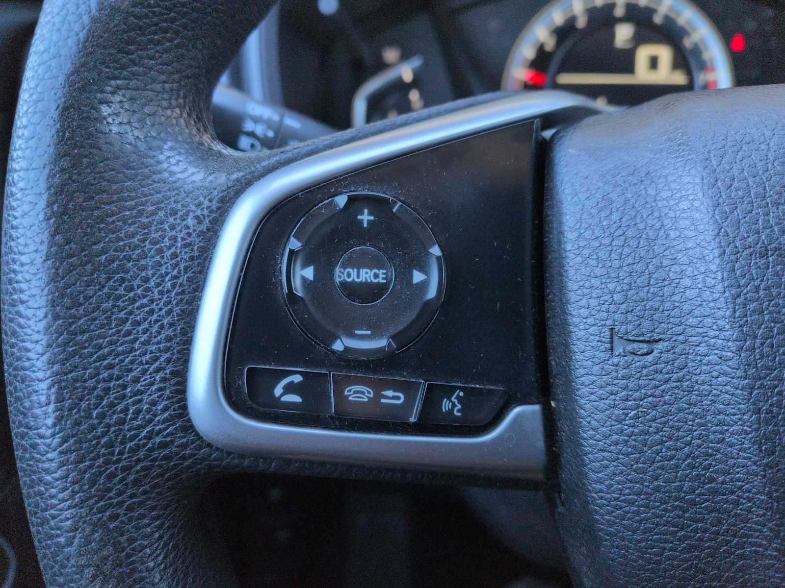 Thumbnail: 2019 Honda CR-V - 21