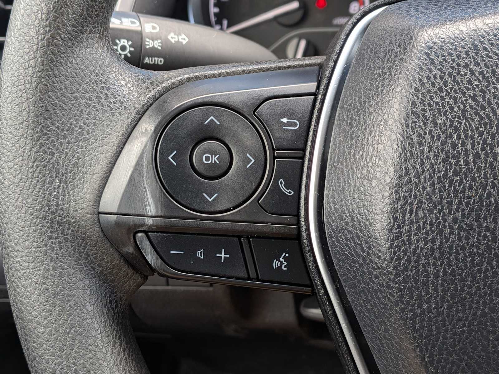 Thumbnail: 2018 Toyota Camry - 19