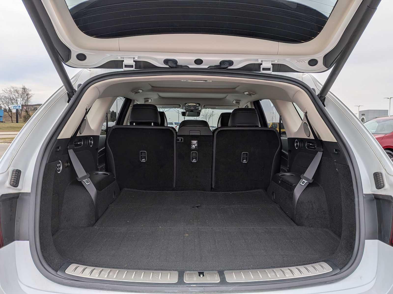 Thumbnail: 2024 Genesis GV80 - 34