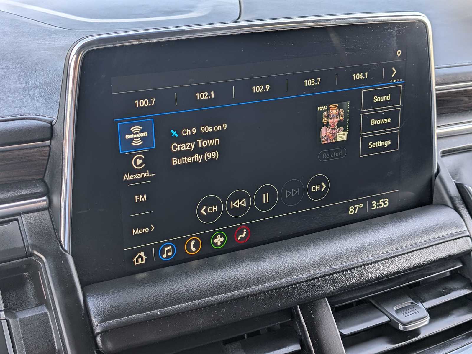 Thumbnail: 2021 Chevrolet Suburban - 28