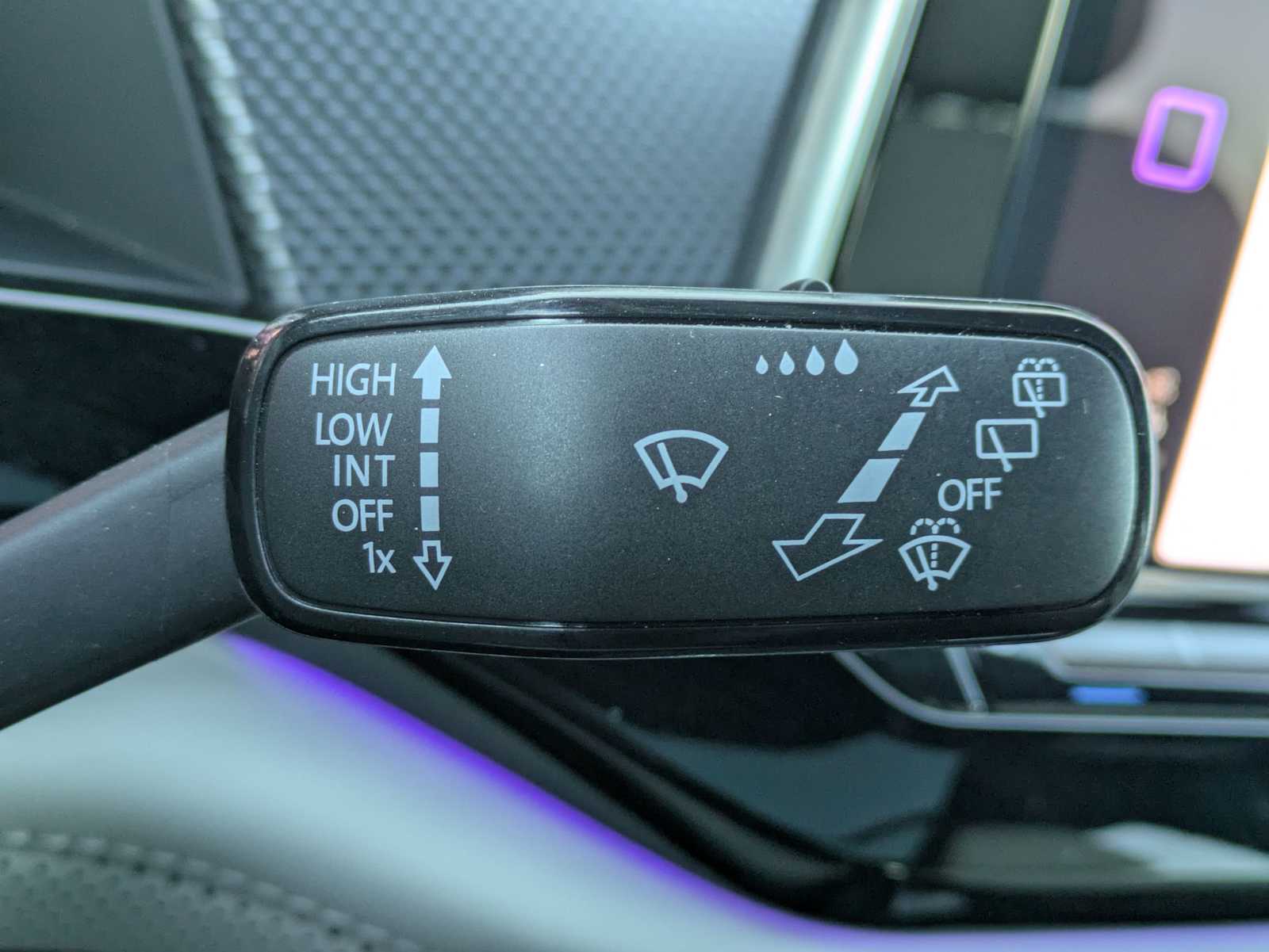 Thumbnail: 2024 Volkswagen Atlas - 26