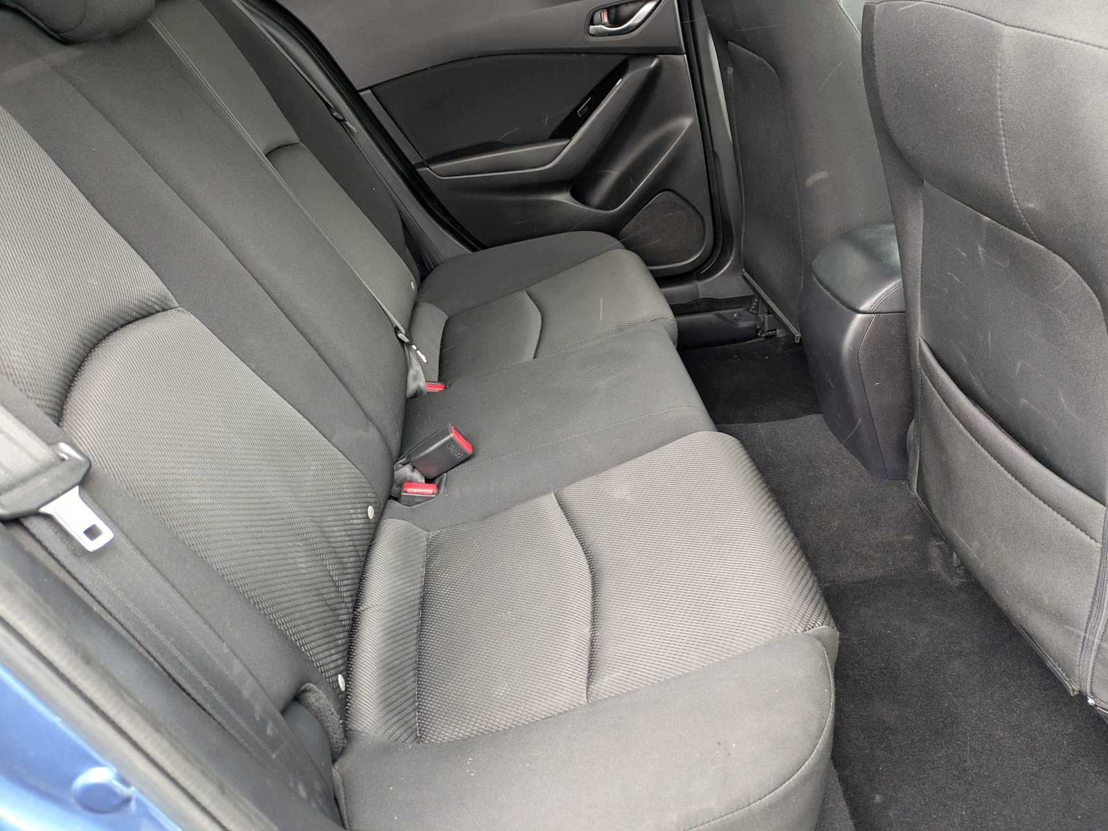 Thumbnail: 2018 Mazda Mazda3 - 17