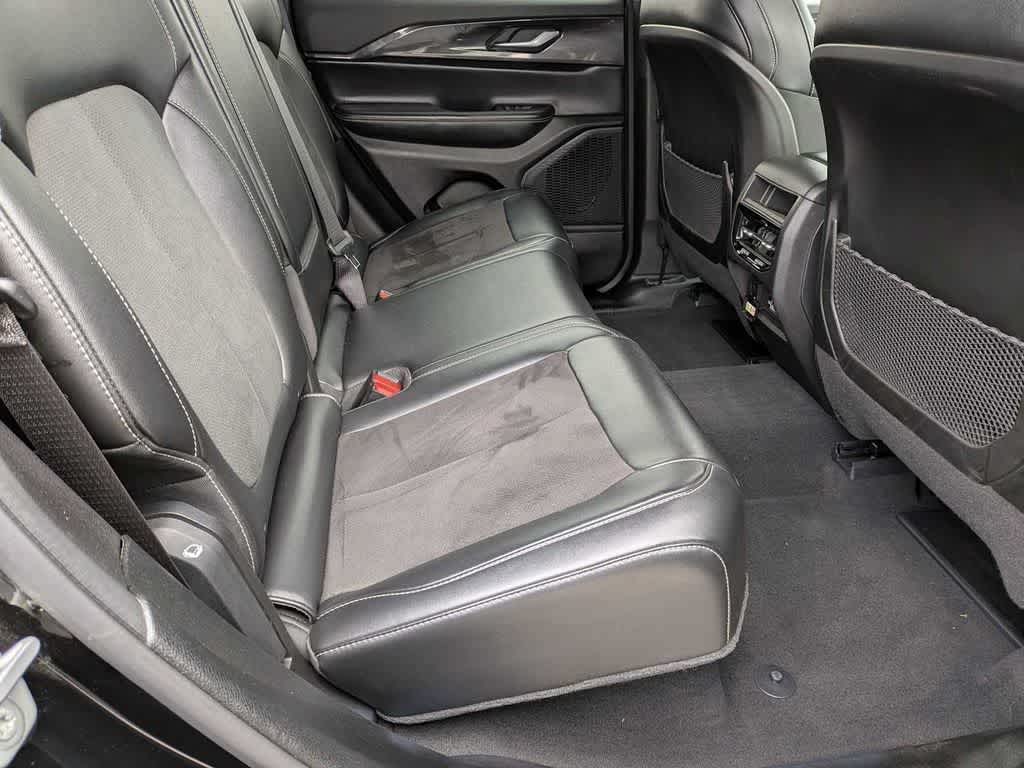 2023 Jeep Grand Cherokee Altitude - Photo 18