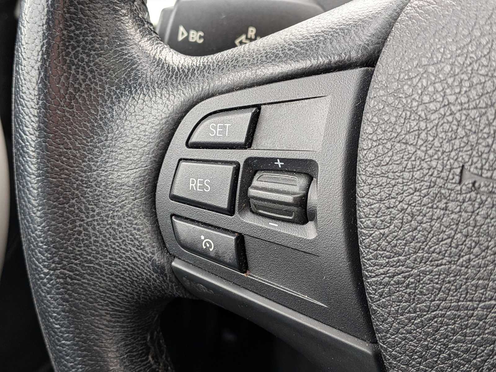 Thumbnail: 2015 BMW 3 Series - 23