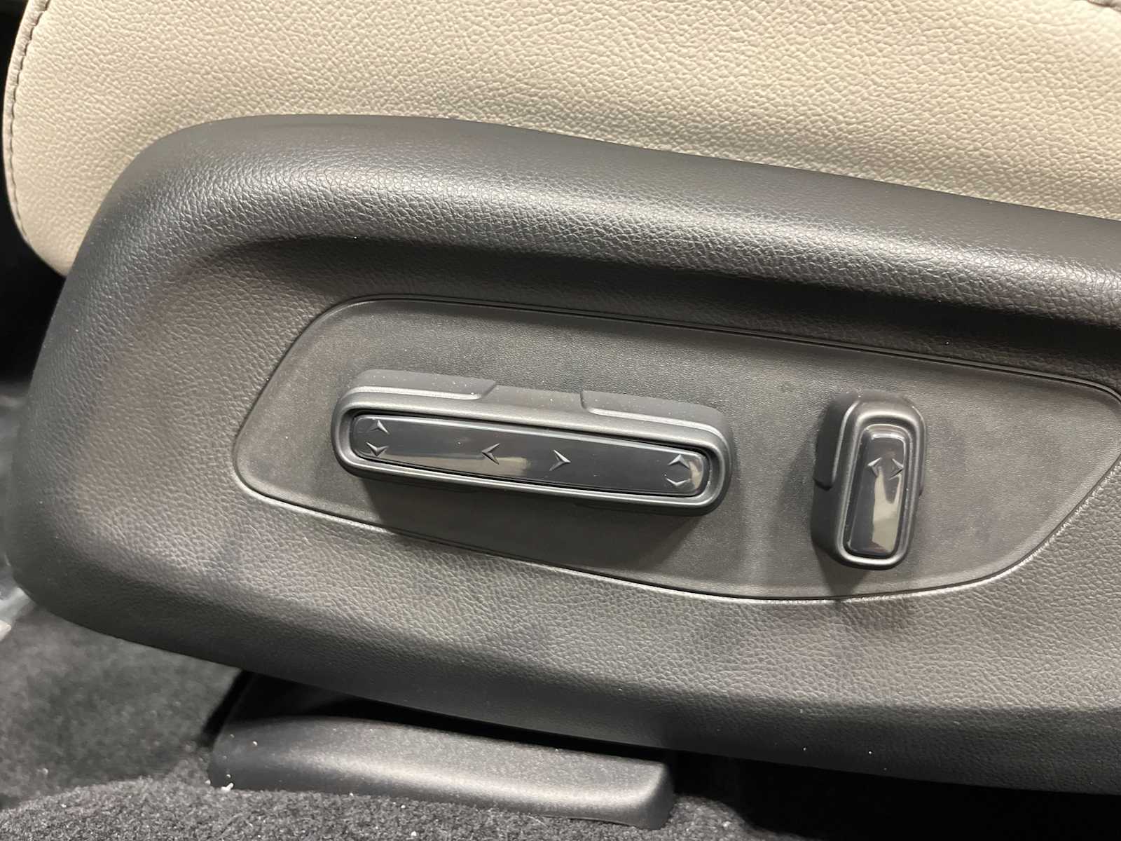 Thumbnail: 2026 Honda HR-V - 14