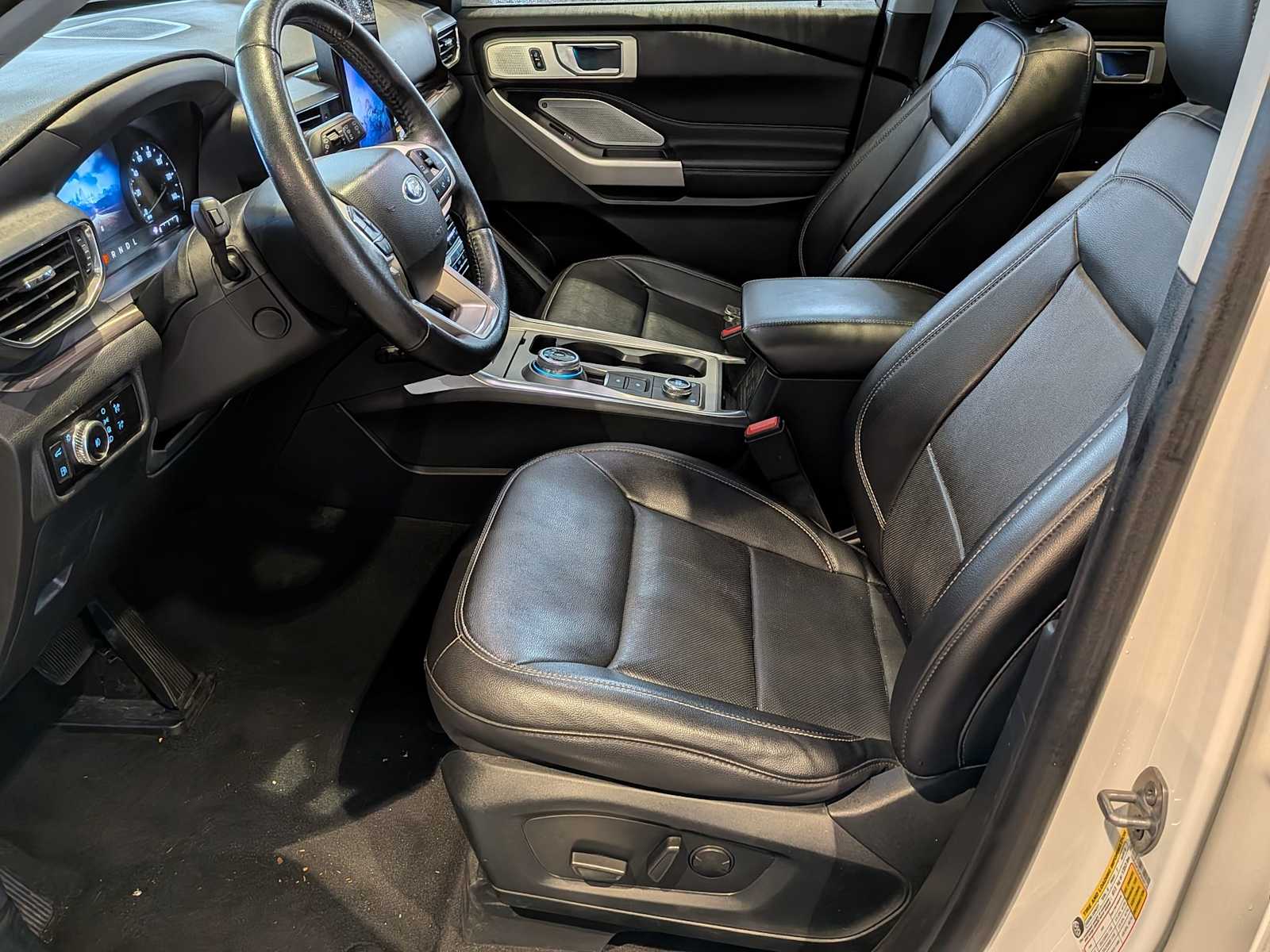 Thumbnail: 2023 Ford Explorer - 14