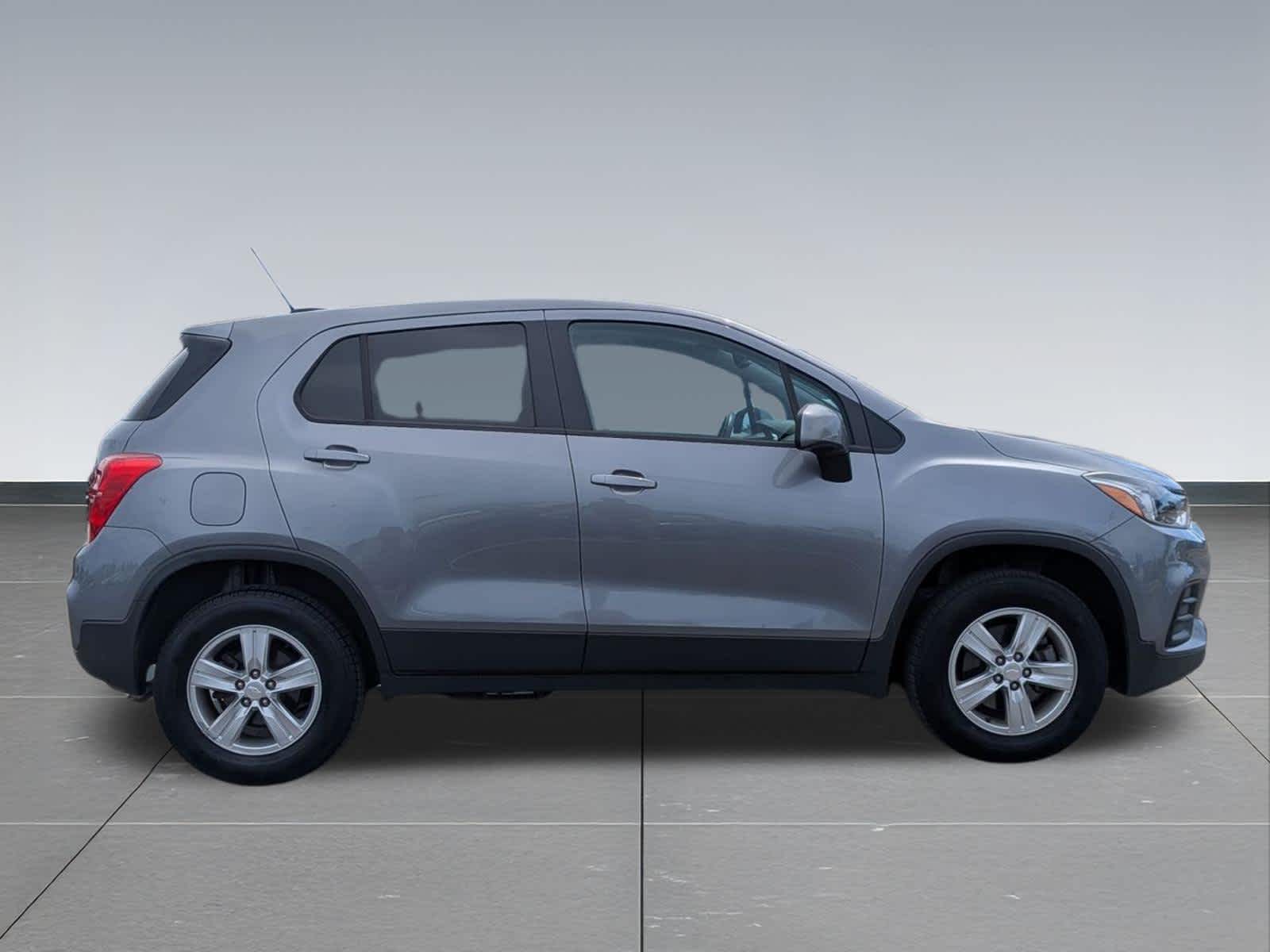 Thumbnail: 2020 Chevrolet Trax - 6