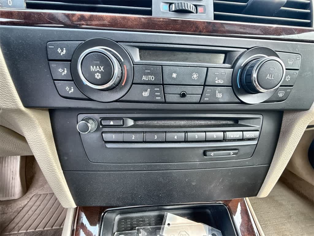 2012 BMW 3 Series 328i 28