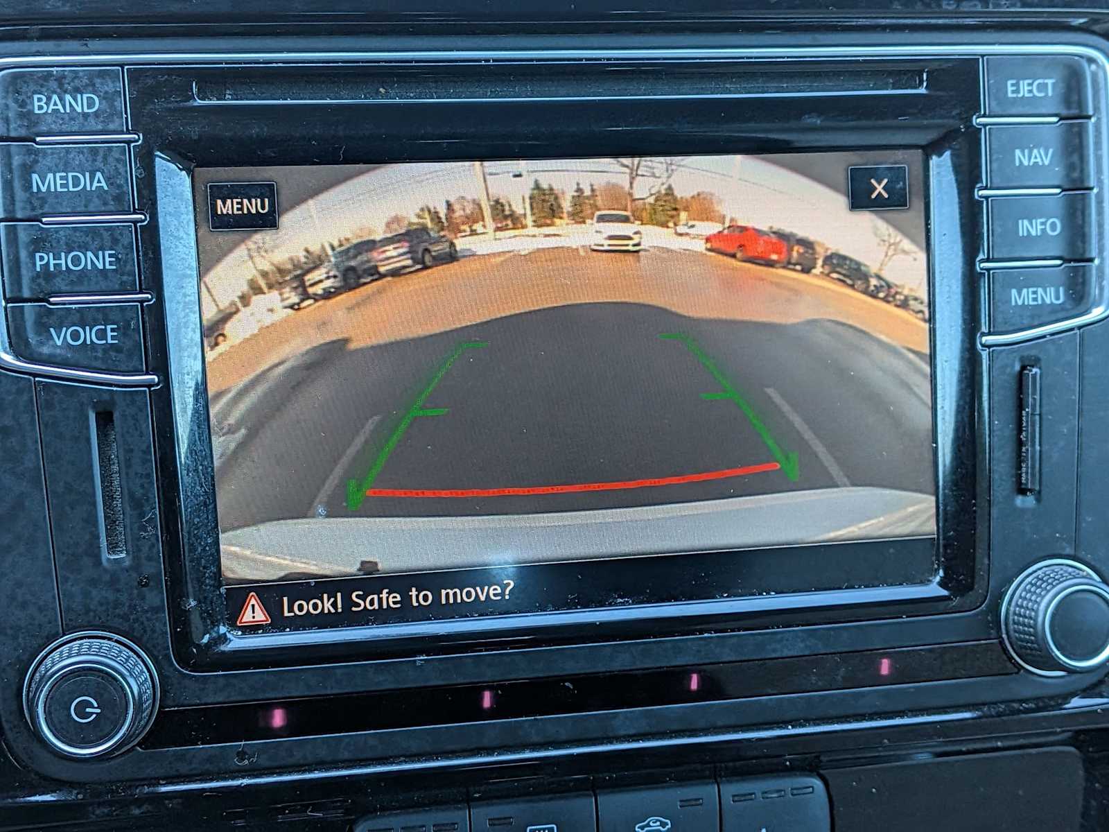 Thumbnail: 2017 Volkswagen Jetta - 27