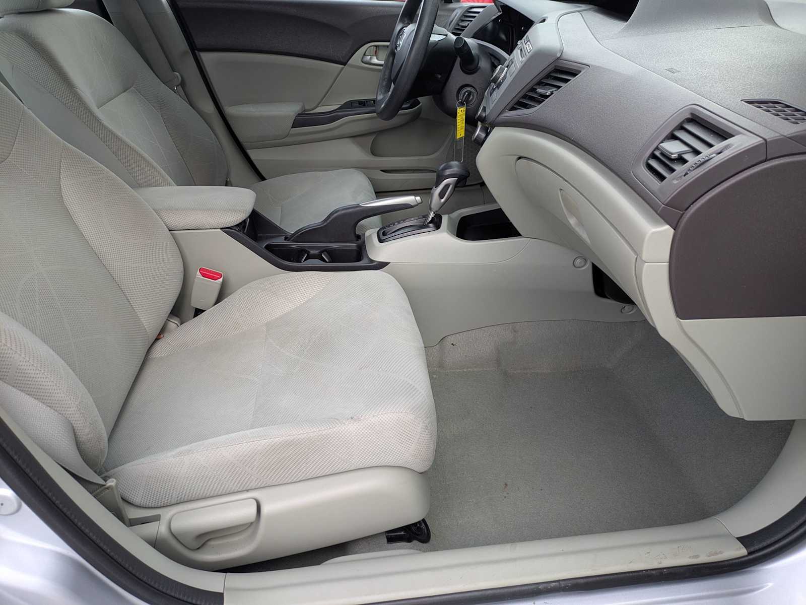 Thumbnail: 2012 Honda Civic - 19