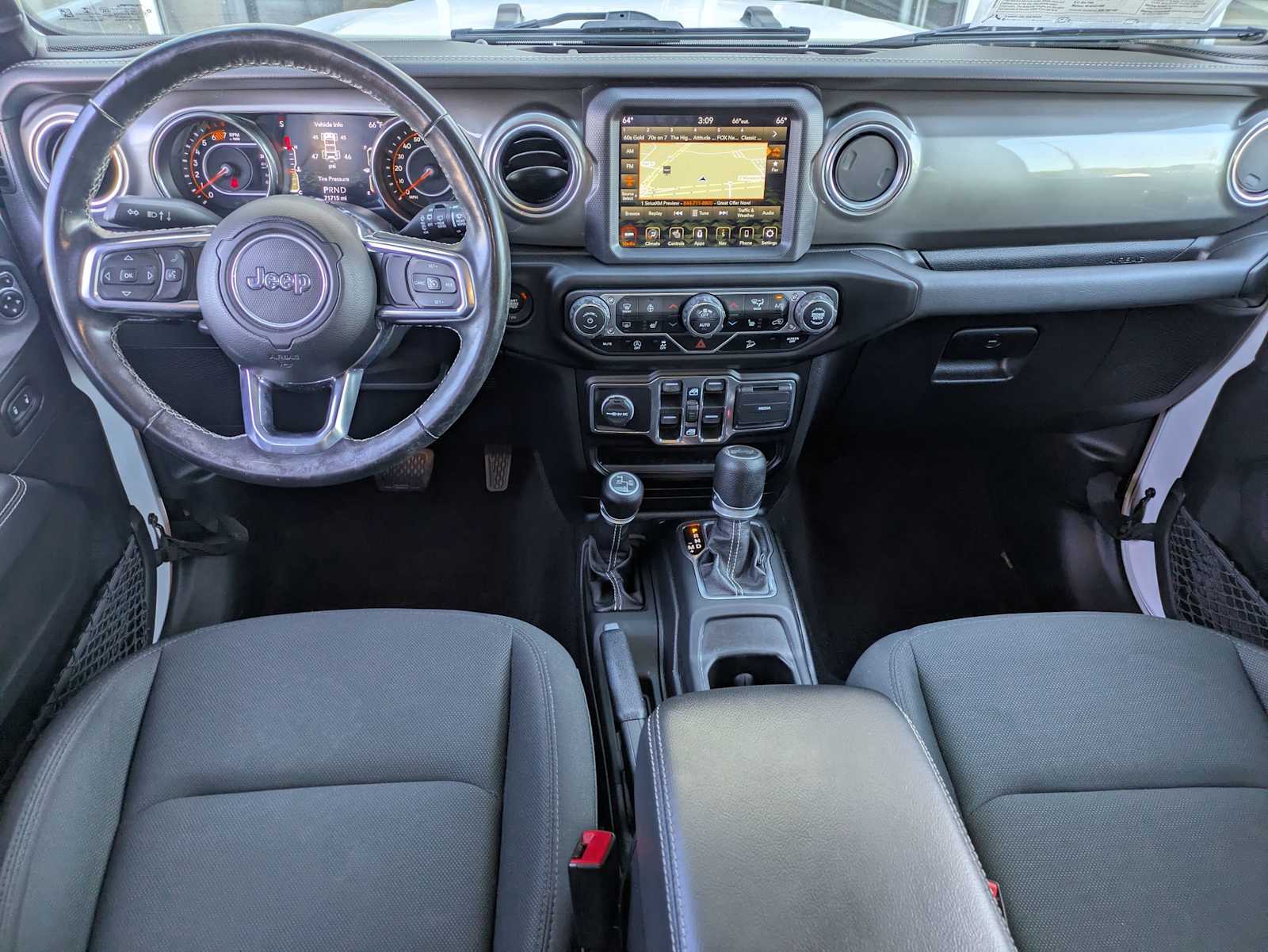 Thumbnail: 2020 Jeep Wrangler - 13