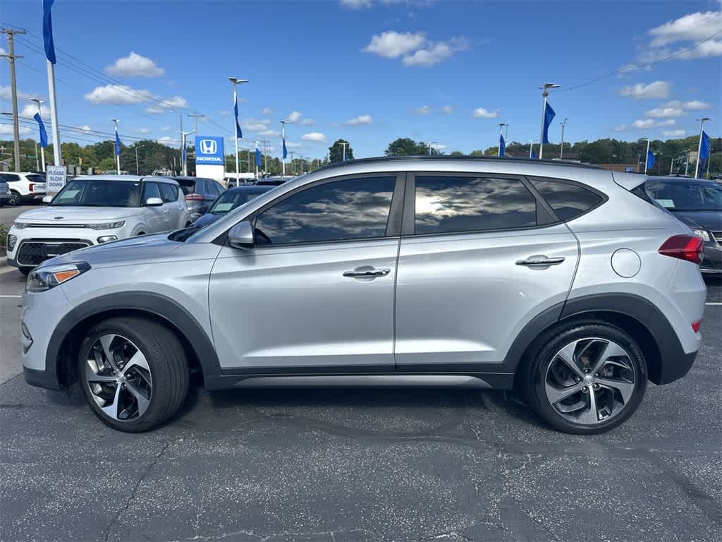 Used 2016 Hyundai Tucson Limited with VIN KM8J3CA24GU211391 for sale in Waukesha, WI