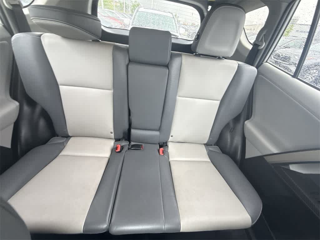 Thumbnail: 2013 Toyota RAV4 - 19