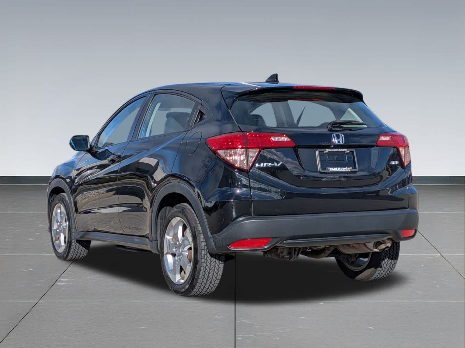 Thumbnail: 2017 Honda HR-V - 4