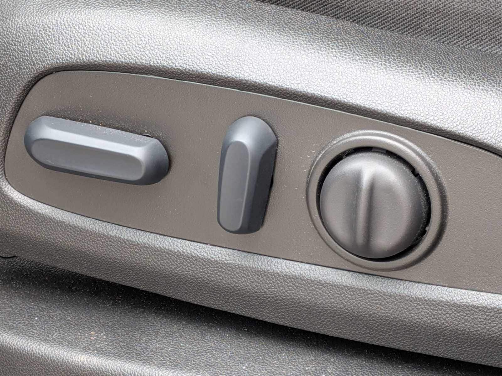 Thumbnail: 2023 GMC Terrain - 14