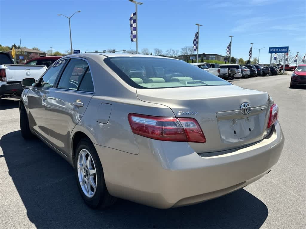 2007 Toyota Camry LE 3