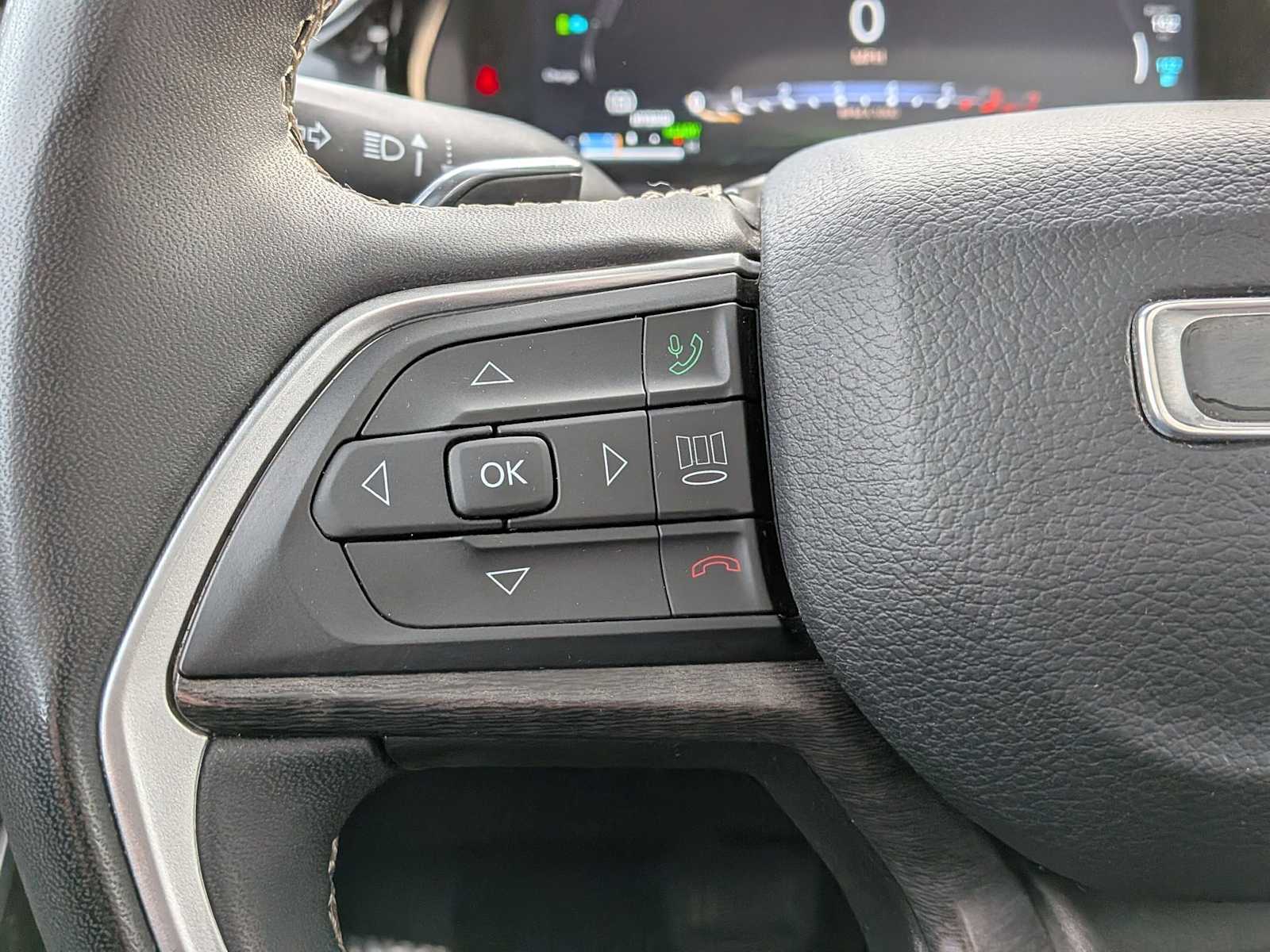 Thumbnail: 2024 Jeep Grand Cherokee - 17